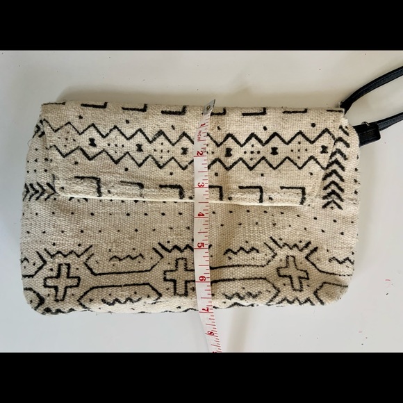 Artisan wristlet - Picture 6 of 6